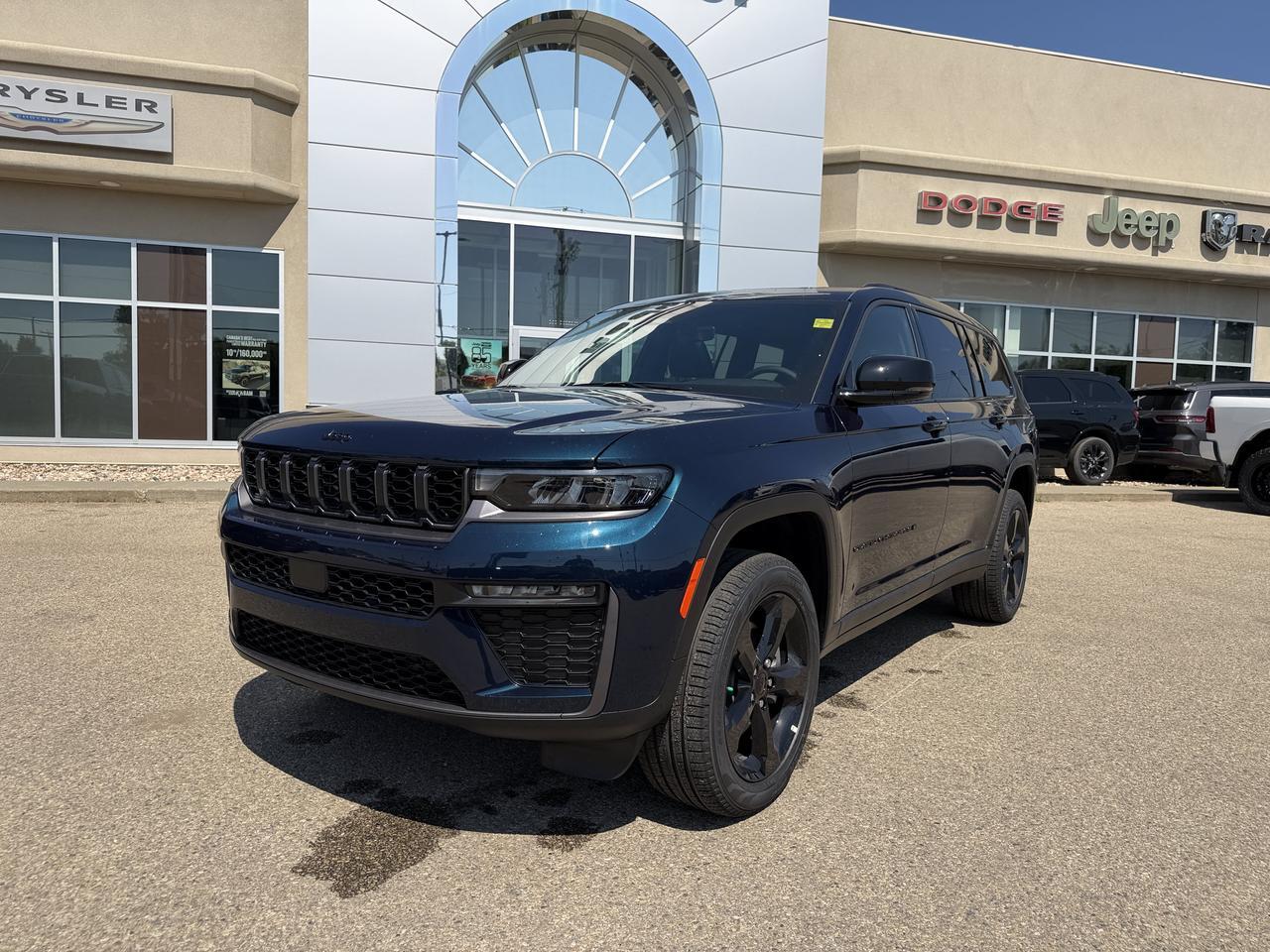 2026 Jeep Grand Cherokee L Limited Altitude 4x4 SUV | 2L Turbo | Baltic Grey | Dual Pane Sunroof | NAV Redwater AB