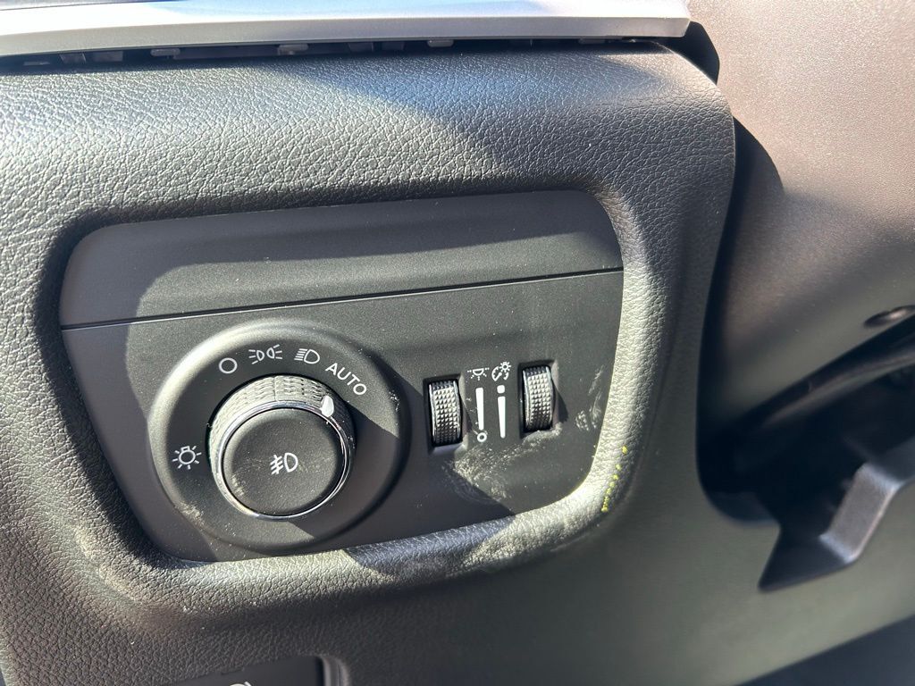 2026 Jeep Grand Cherokee L Limited Crestwood KY