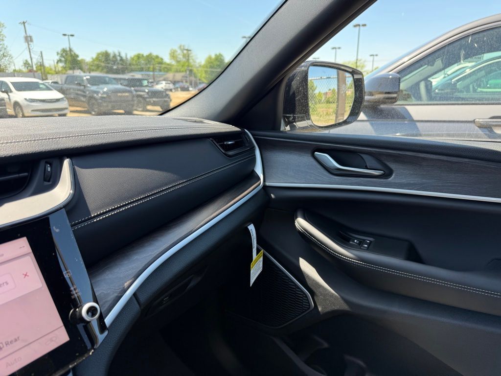 2026 Jeep Grand Cherokee L Limited Crestwood KY