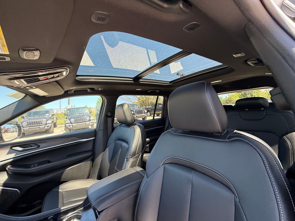 2026 Jeep Grand Cherokee L Limited Crestwood KY