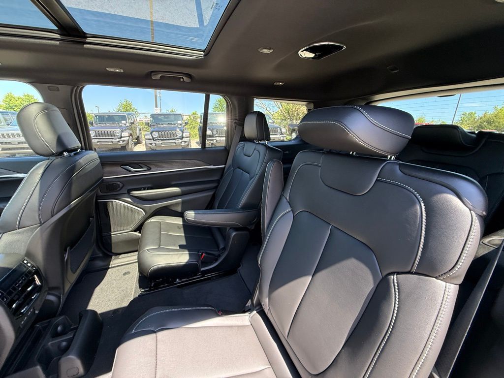 2026 Jeep Grand Cherokee L Limited Crestwood KY