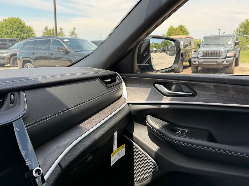 2026 Jeep Grand Cherokee L Limited Crestwood KY