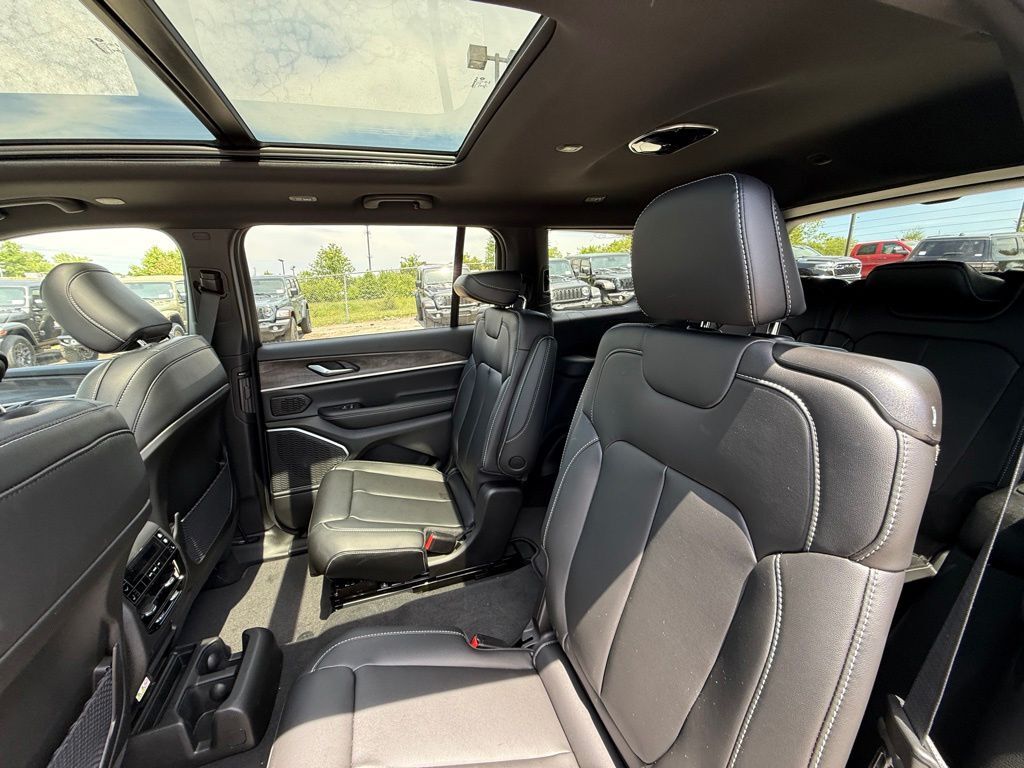 2026 Jeep Grand Cherokee L Limited Crestwood KY