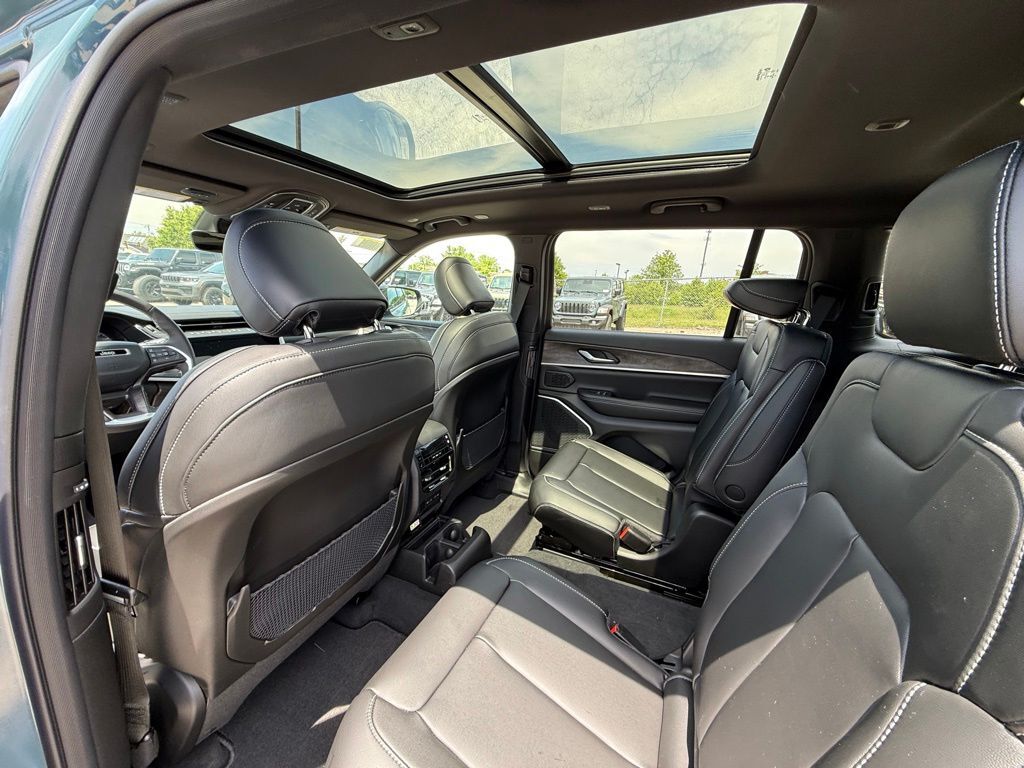 2026 Jeep Grand Cherokee L Limited Crestwood KY