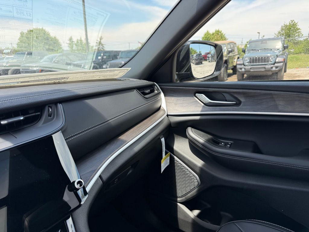 2026 Jeep Grand Cherokee L Limited Crestwood KY
