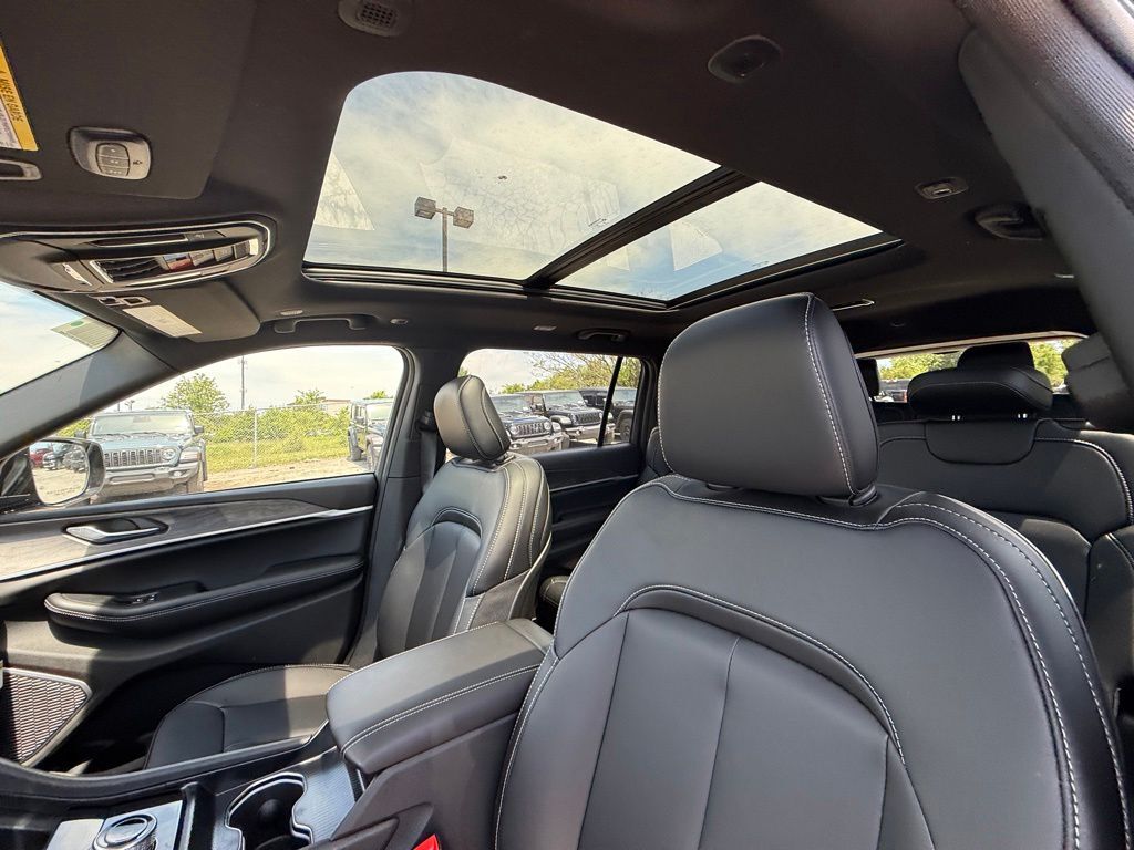 2026 Jeep Grand Cherokee L Limited Crestwood KY