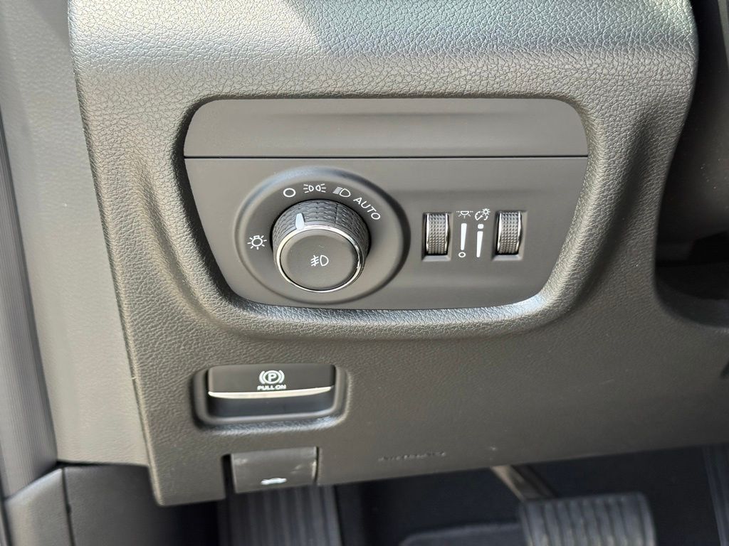 2026 Jeep Grand Cherokee L Limited Crestwood KY