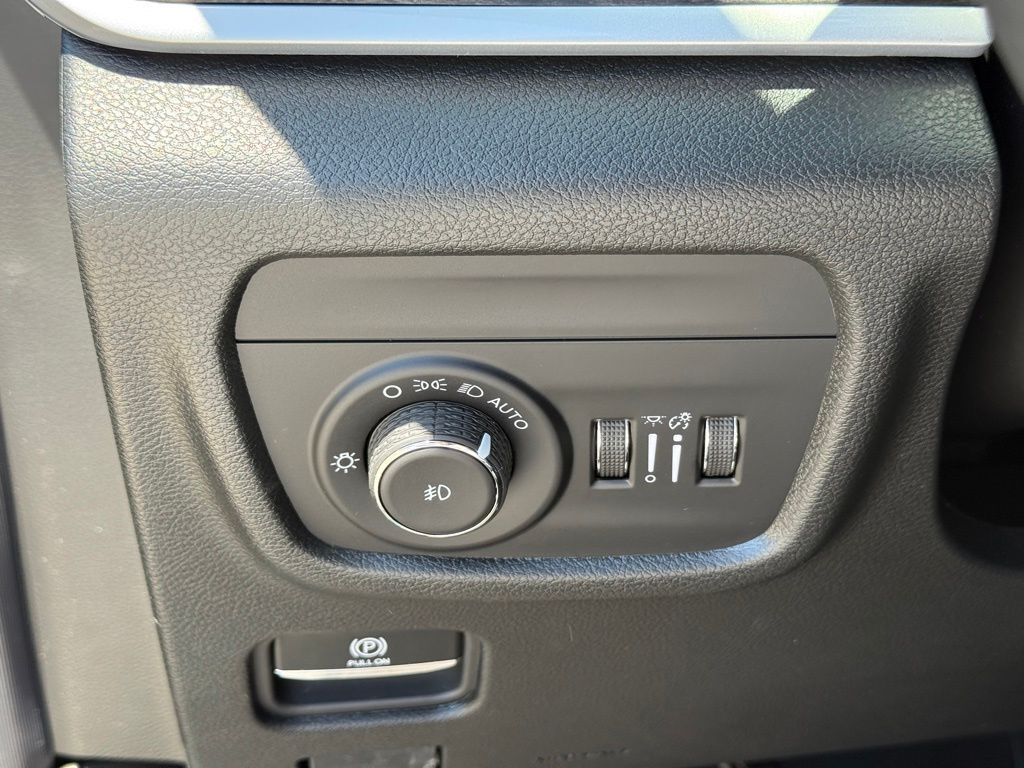 2026 Jeep Grand Cherokee L Limited Crestwood KY