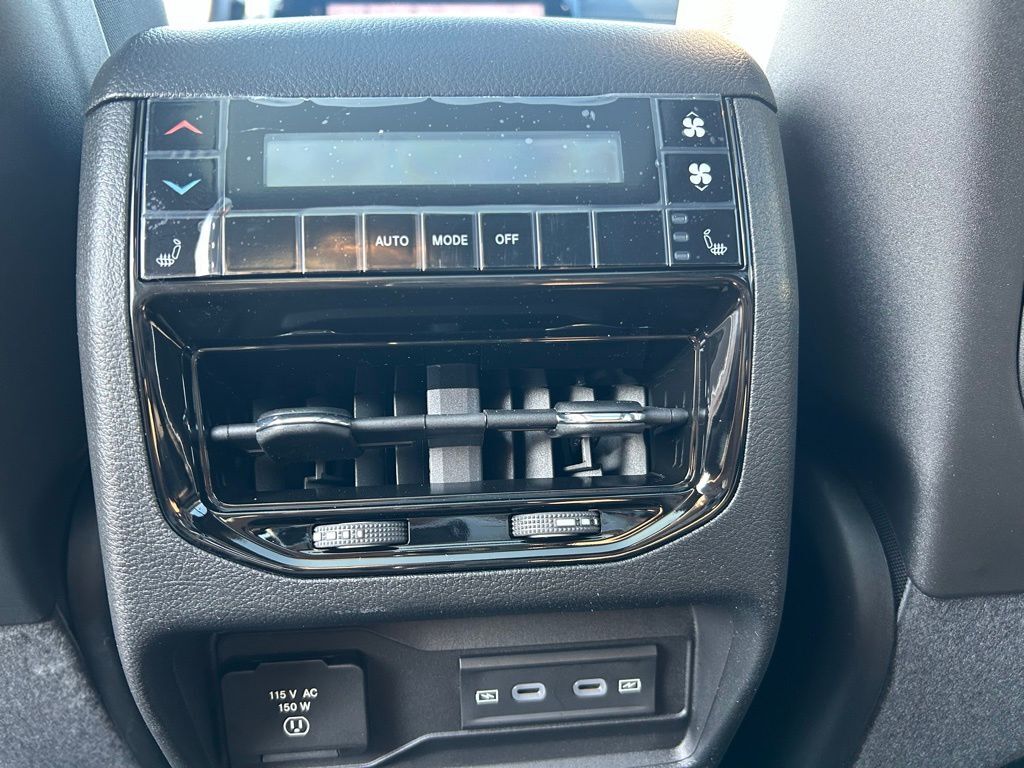 2026 Jeep Grand Cherokee L Limited Crestwood KY