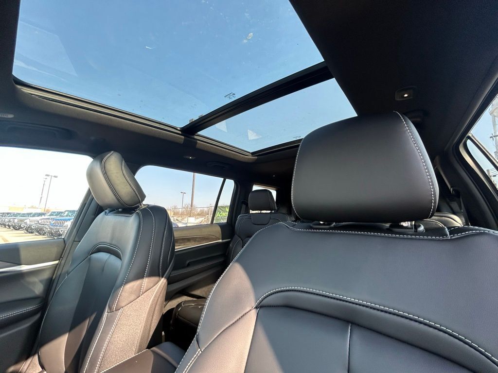 2026 Jeep Grand Cherokee L Limited Crestwood KY