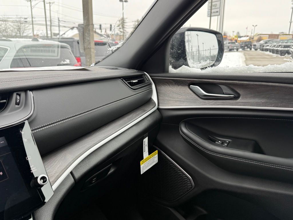 2026 Jeep Grand Cherokee L Limited Crestwood KY