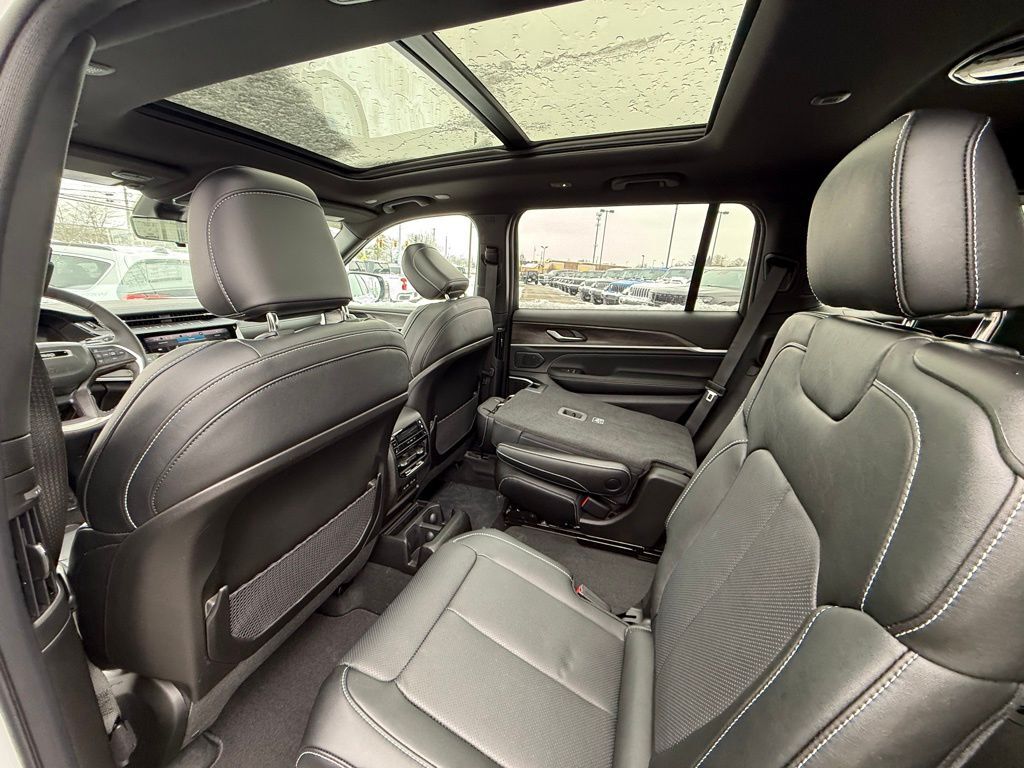 2026 Jeep Grand Cherokee L Limited Crestwood KY