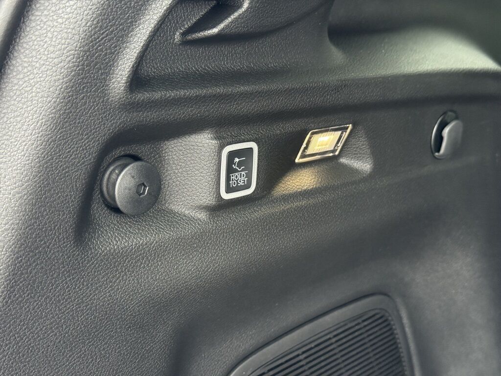 2026 Jeep Grand Cherokee L Limited Crestwood KY