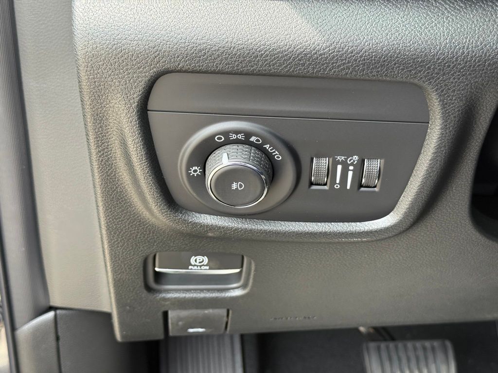 2026 Jeep Grand Cherokee L Limited Crestwood KY