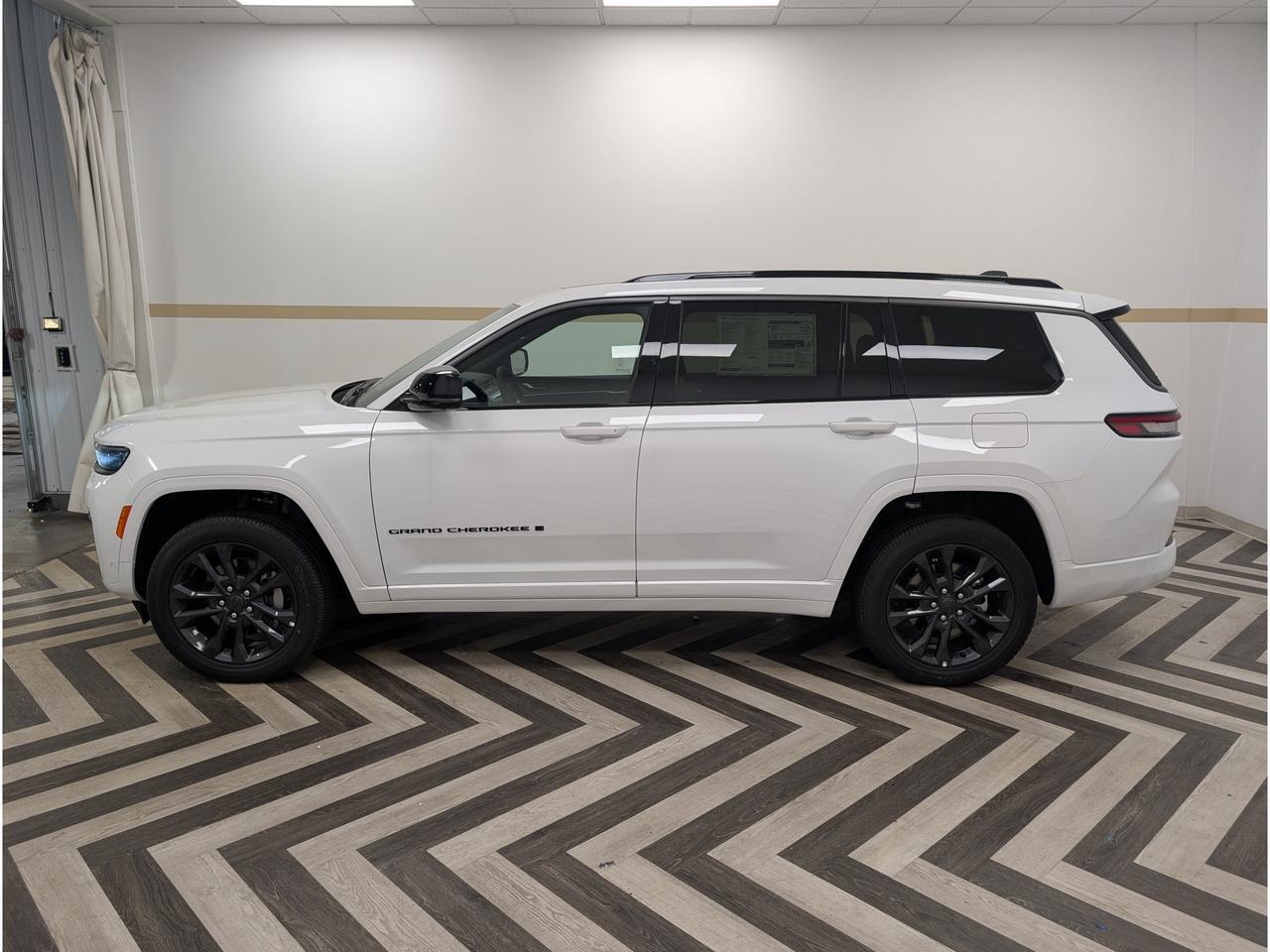 2026 Jeep Grand Cherokee L Limited Reserve Gasoline