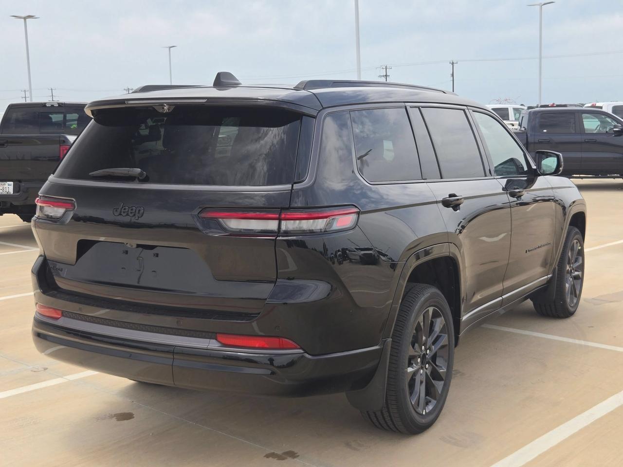 2026 Jeep Grand Cherokee L Limited Reserve