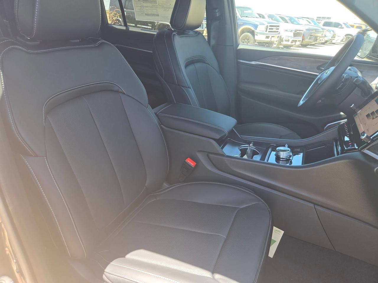 2026 Jeep Grand Cherokee L Limited Reserve Castroville TX