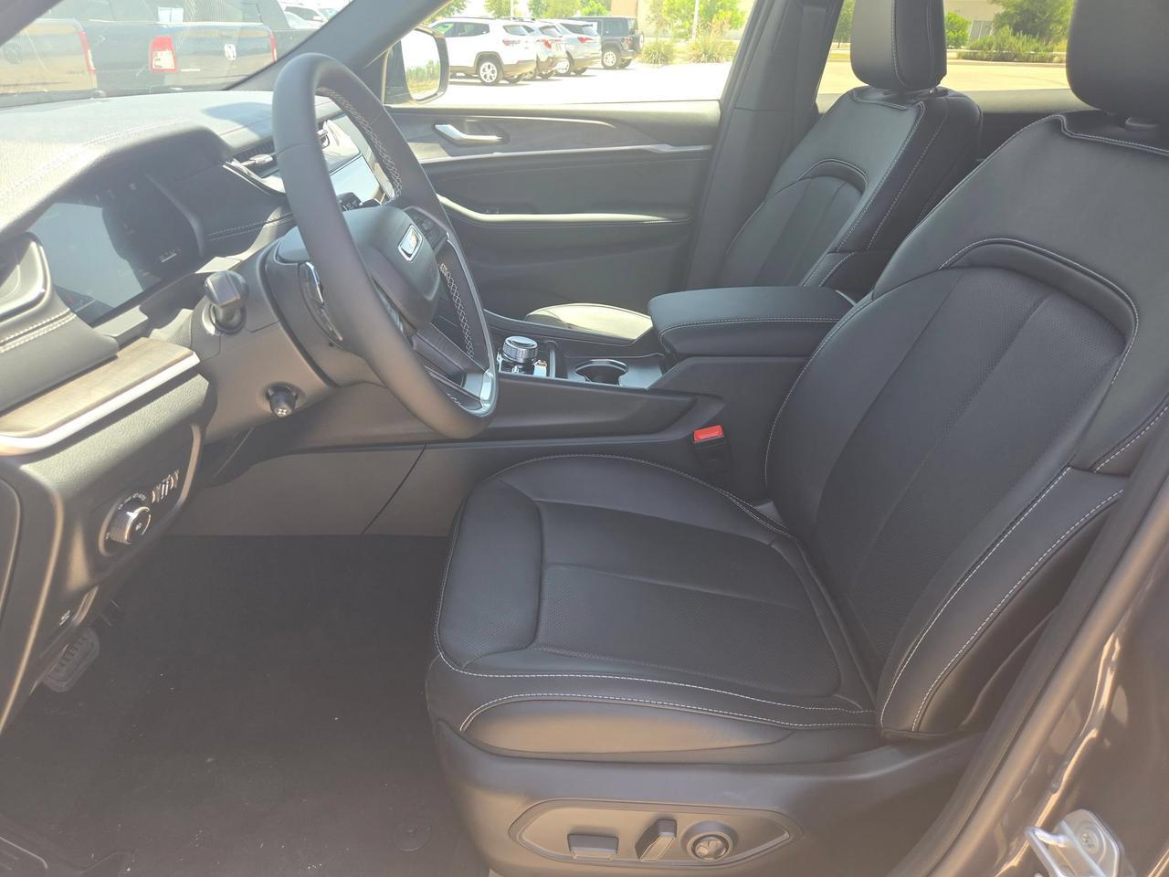 2026 Jeep Grand Cherokee L Limited Reserve Castroville TX