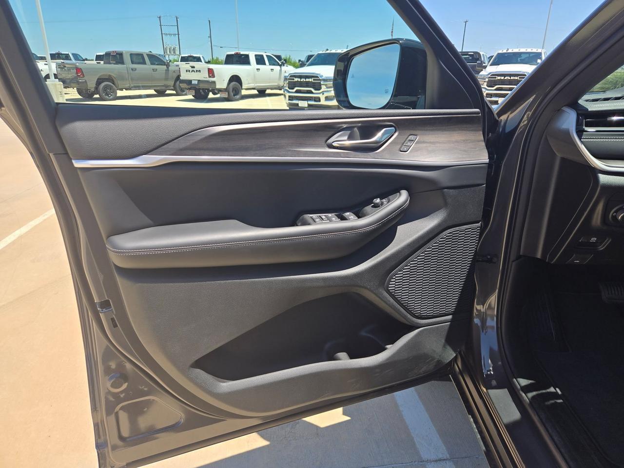 2026 Jeep Grand Cherokee L Limited Castroville TX