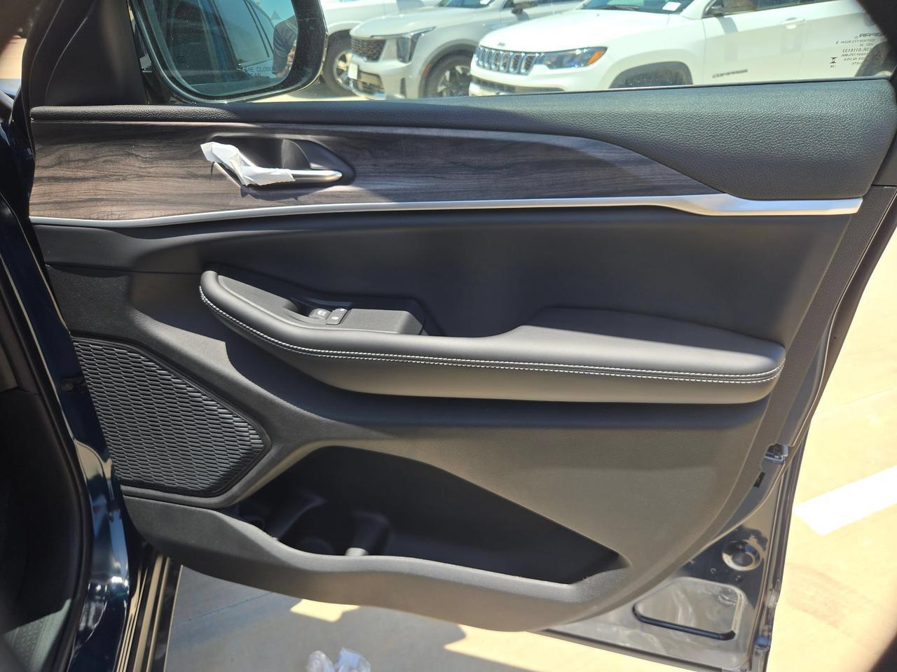 2026 Jeep Grand Cherokee L Limited Castroville TX