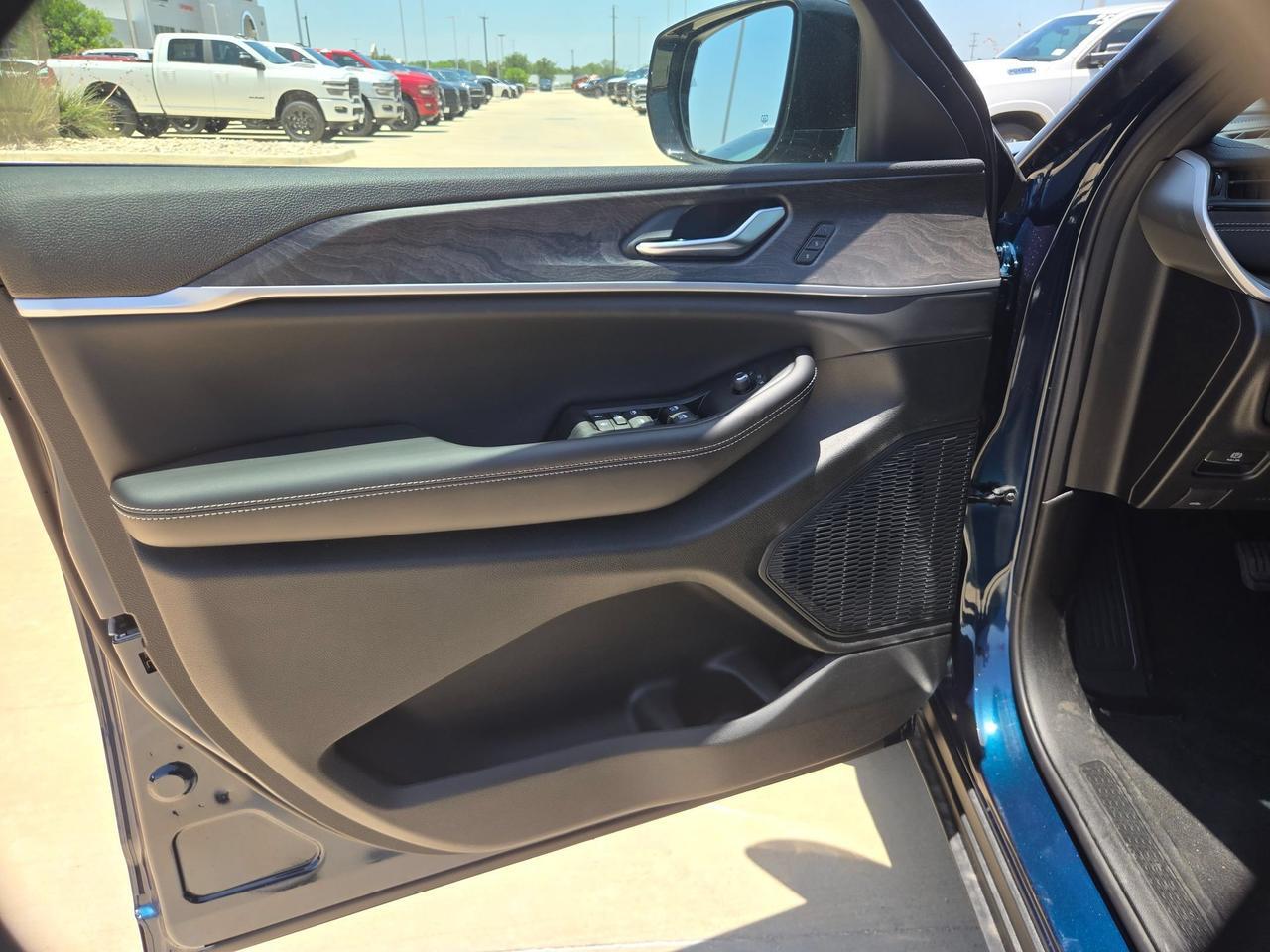 2026 Jeep Grand Cherokee L Limited Castroville TX