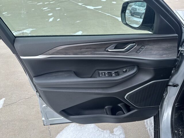 2026 Jeep Grand Cherokee L Limited Watertown SD