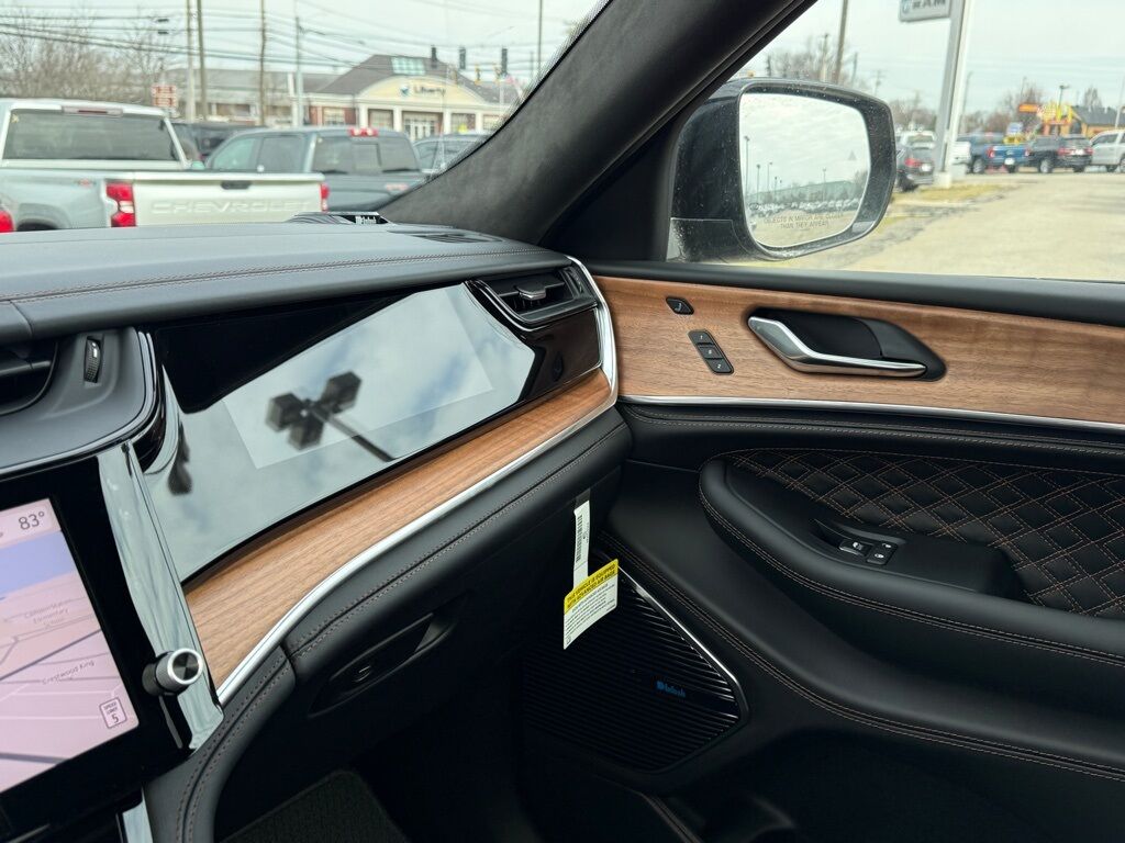 2026 Jeep Grand Cherokee L Summit Crestwood KY