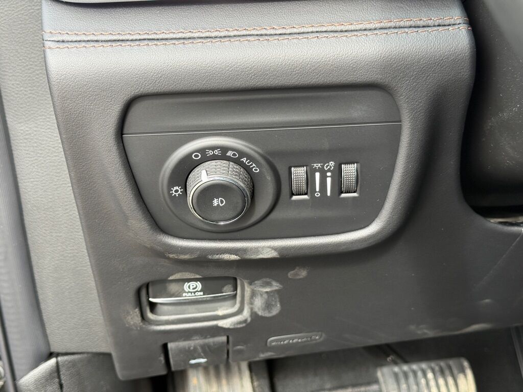 2026 Jeep Grand Cherokee L Summit Crestwood KY