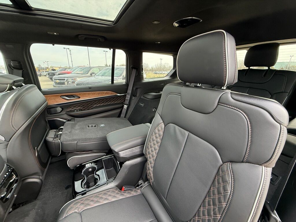 2026 Jeep Grand Cherokee L Summit Crestwood KY