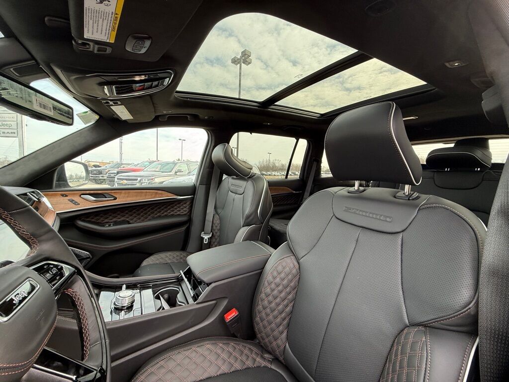 2026 Jeep Grand Cherokee L Summit Crestwood KY