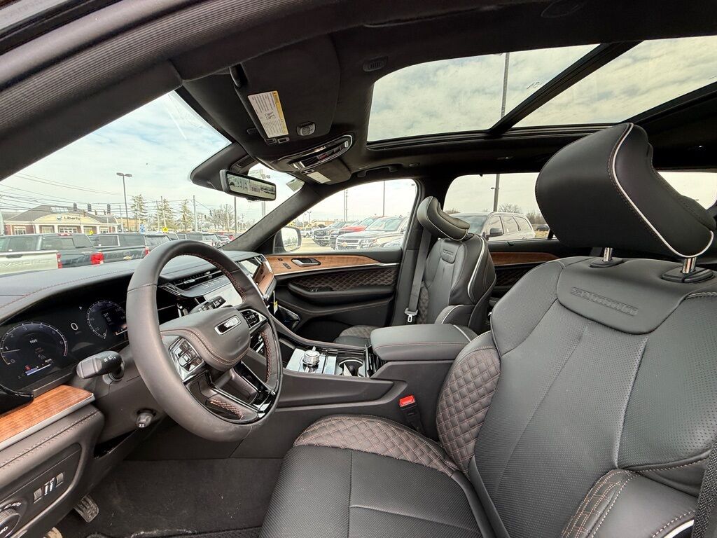 2026 Jeep Grand Cherokee L Summit Crestwood KY