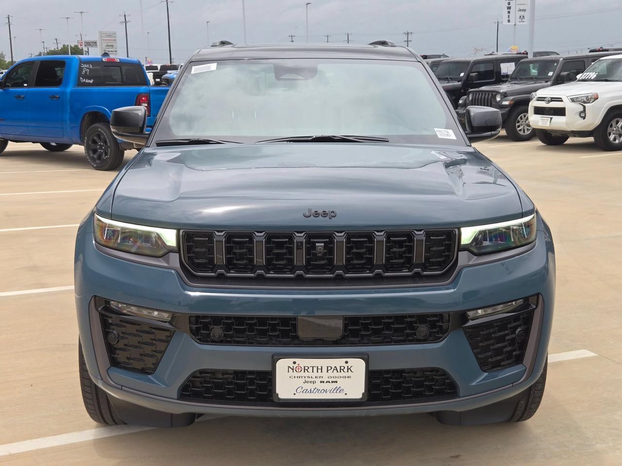 2026 Jeep Grand Cherokee L Summit Castroville TX