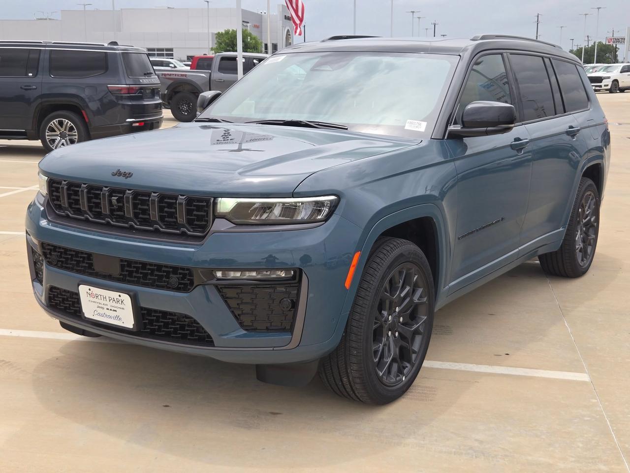 2026 Jeep Grand Cherokee L Summit Castroville TX