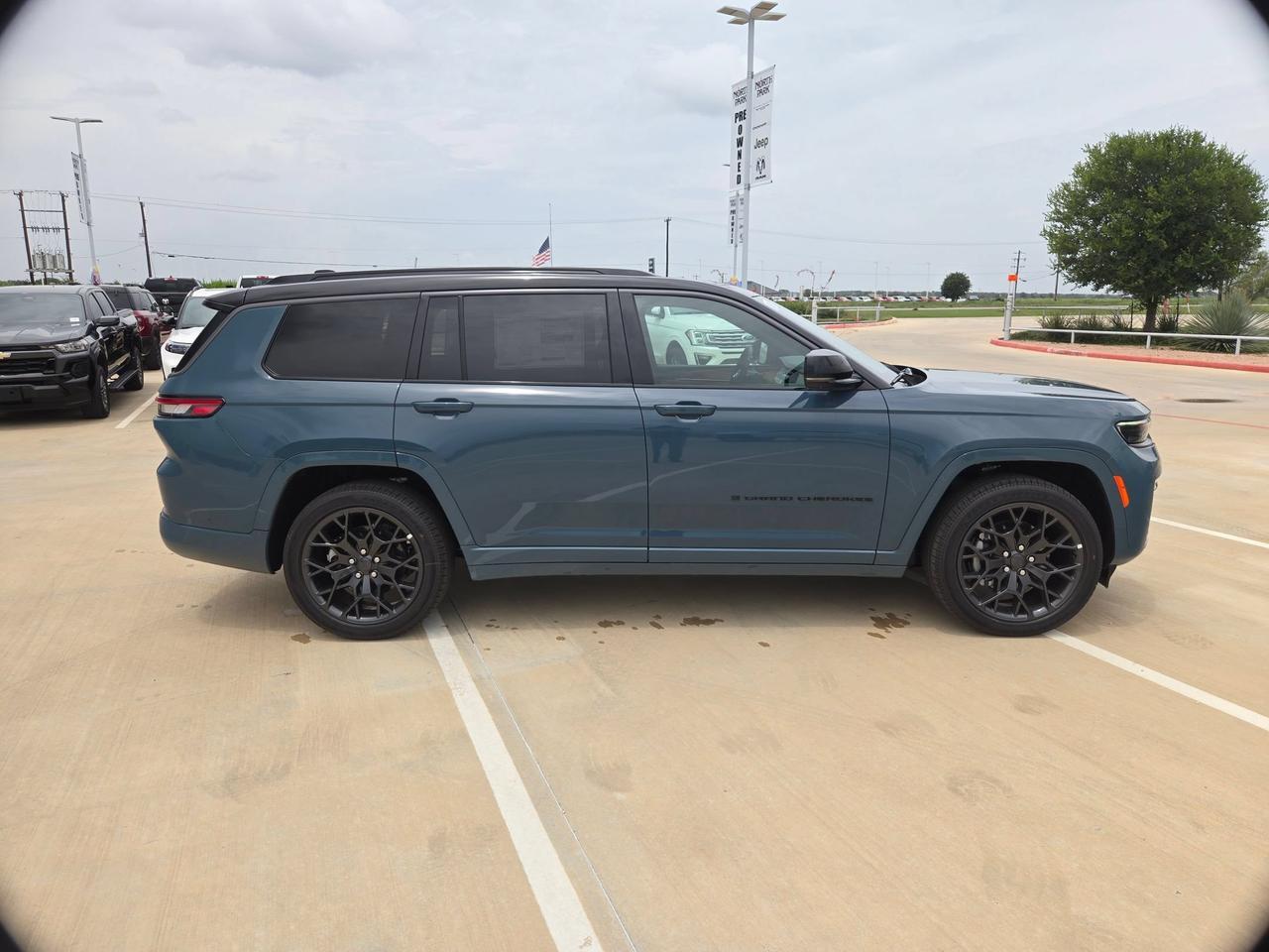 2026 Jeep Grand Cherokee L Summit