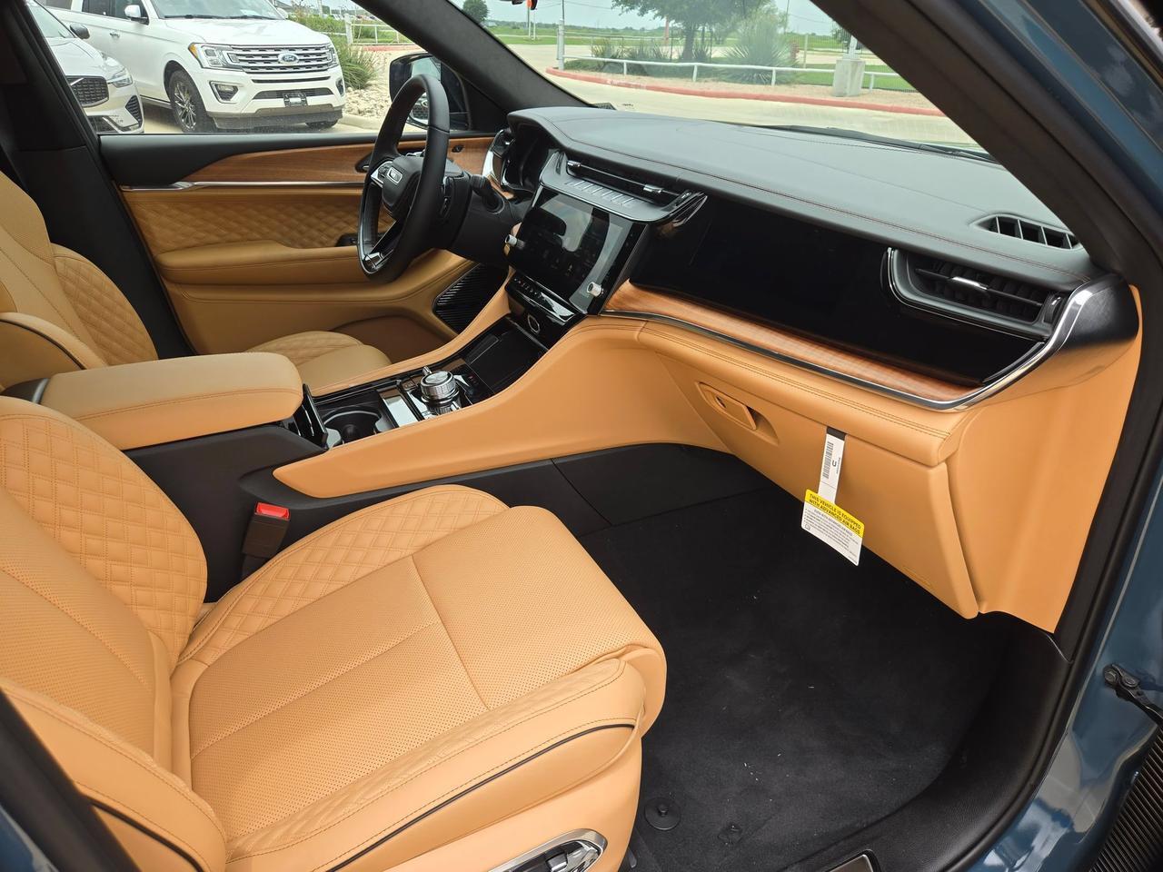 2026 Jeep Grand Cherokee L Summit Castroville TX