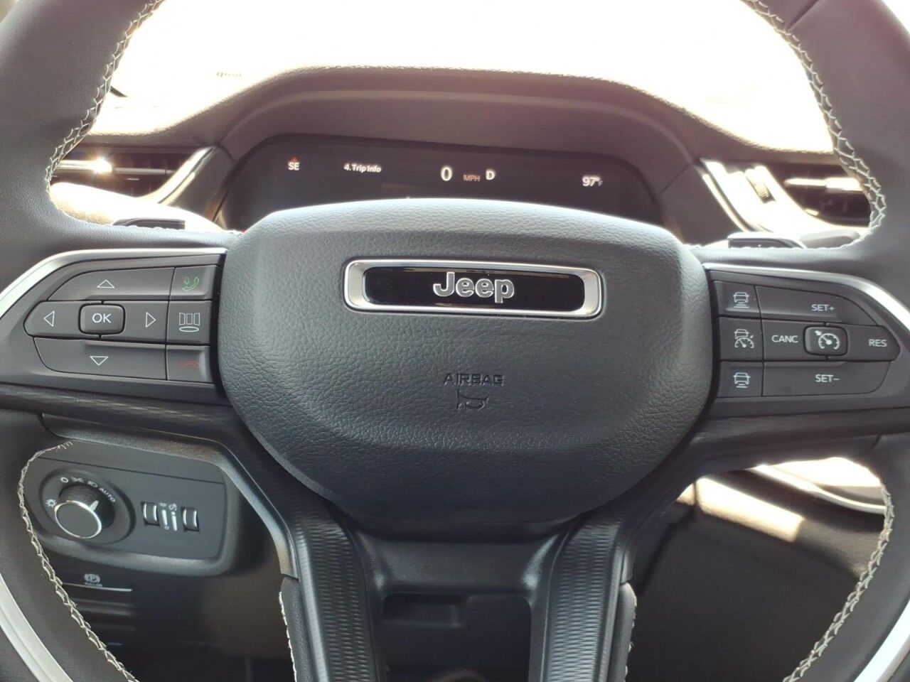 2026 Jeep Grand Cherokee Laredo Uvalde TX