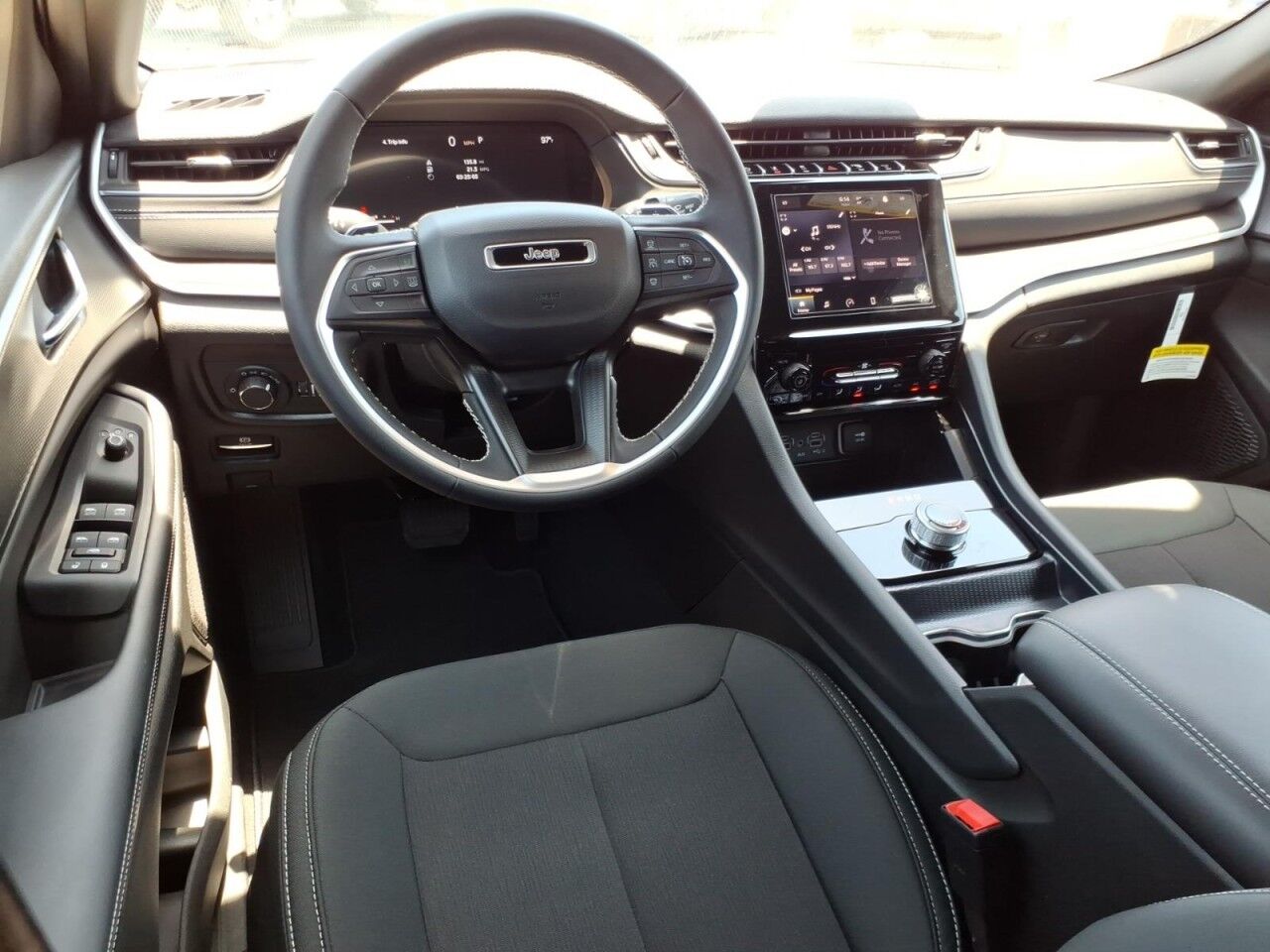 2026 Jeep Grand Cherokee Laredo Uvalde TX