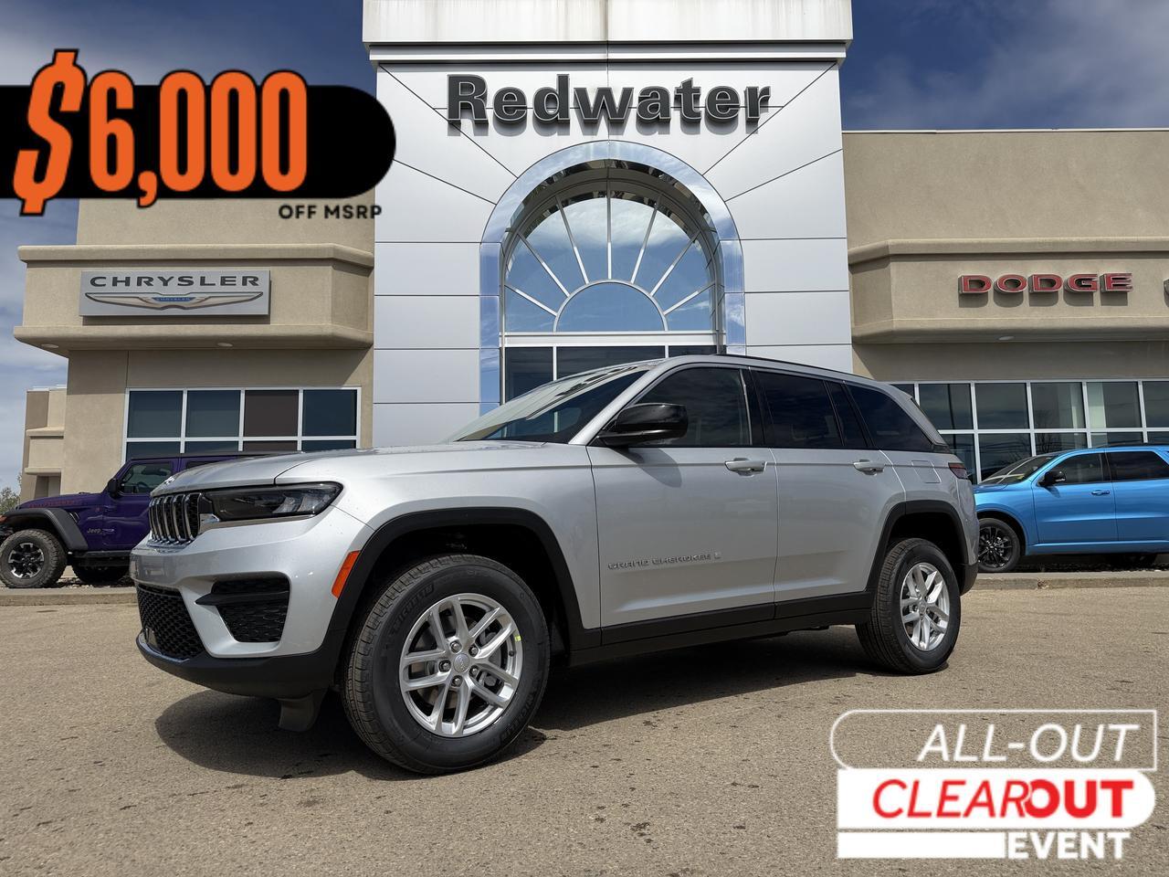 2026 Jeep Grand Cherokee Laredo 4x4 | Silver Zynith | V6 | NAV | Heated Seats | Rearview Camera | Towing | Keyless Entry