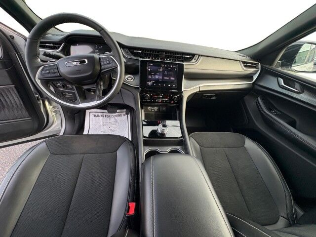 2026 Jeep Grand Cherokee Laredo Altitude Burnet TX