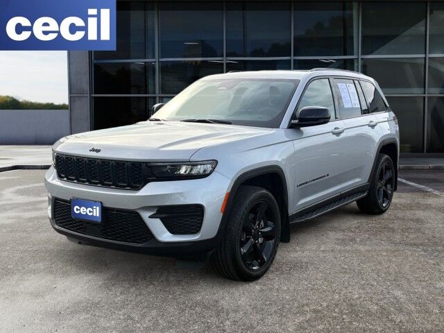 2026 Jeep Grand Cherokee Laredo Altitude
