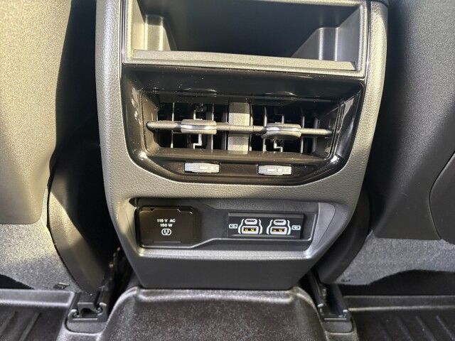 2026 Jeep Grand Cherokee Laredo Altitude Burnet TX