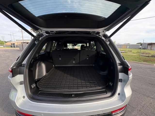 2026 Jeep Grand Cherokee Laredo Altitude Burnet TX