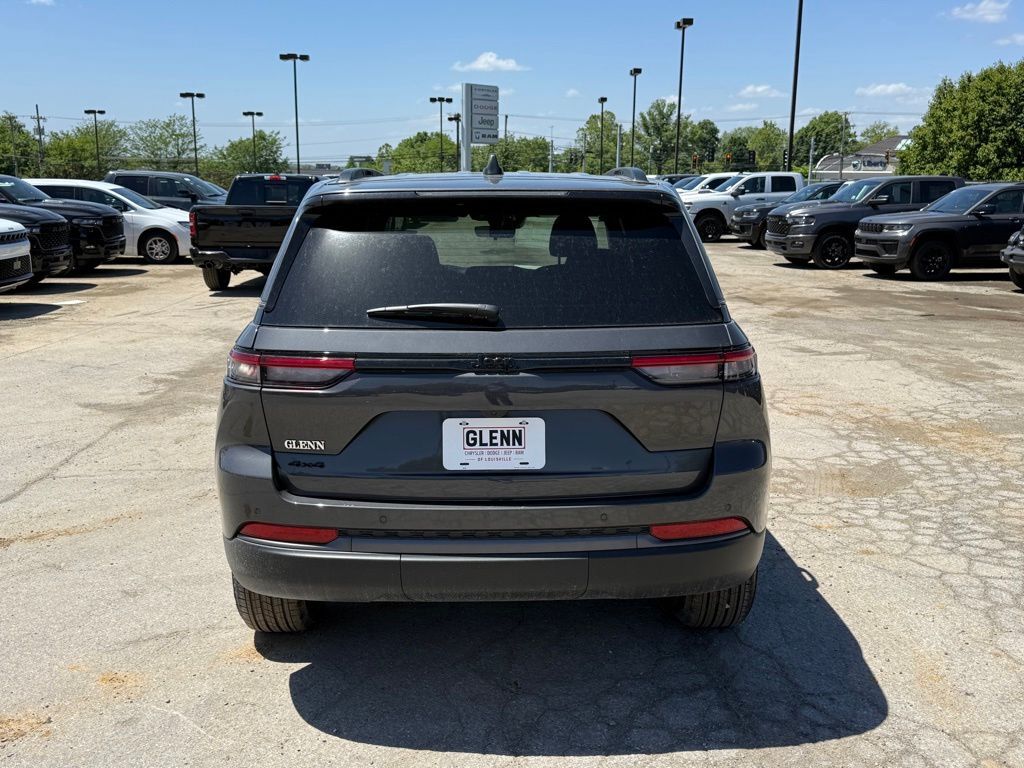 2026 Jeep Grand Cherokee Laredo Altitude Crestwood KY