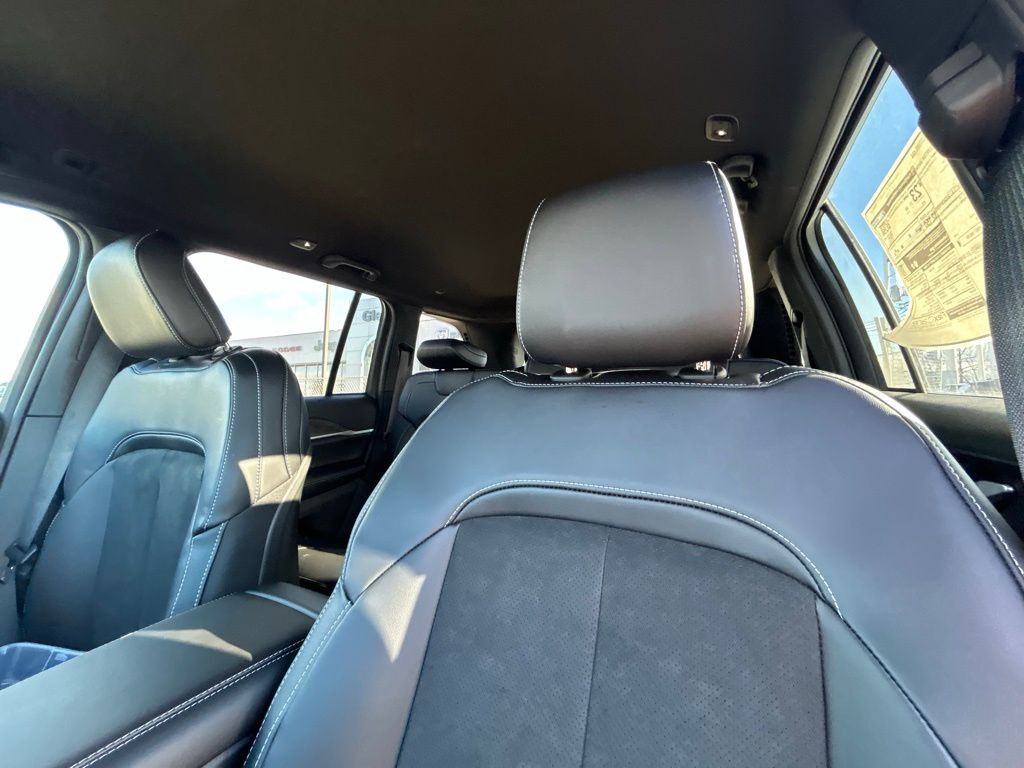 2026 Jeep Grand Cherokee Laredo Altitude Crestwood KY