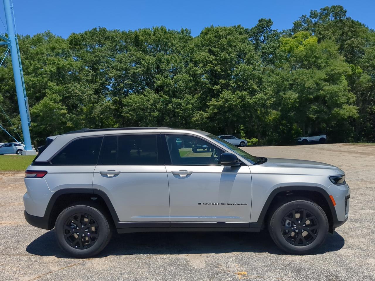 2026 Jeep Grand Cherokee Laredo Altitude Appleton WI