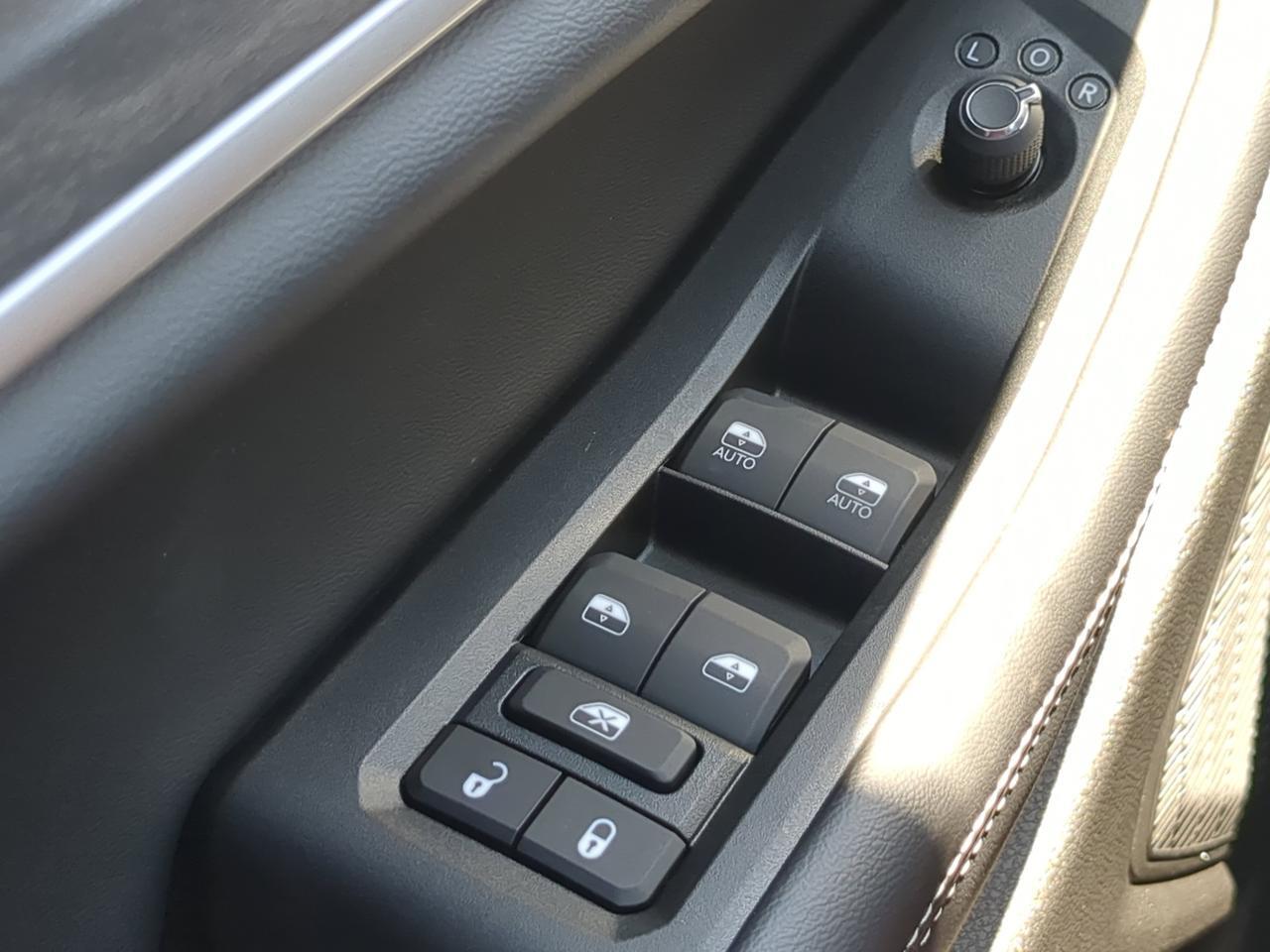 2026 Jeep Grand Cherokee Laredo Altitude Appleton WI