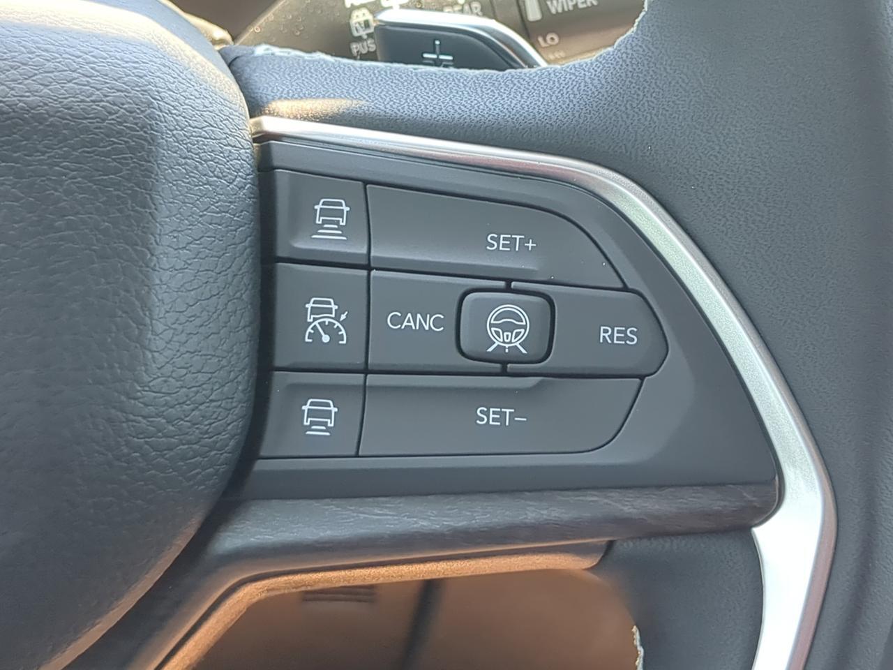 2026 Jeep Grand Cherokee Laredo Altitude Appleton WI