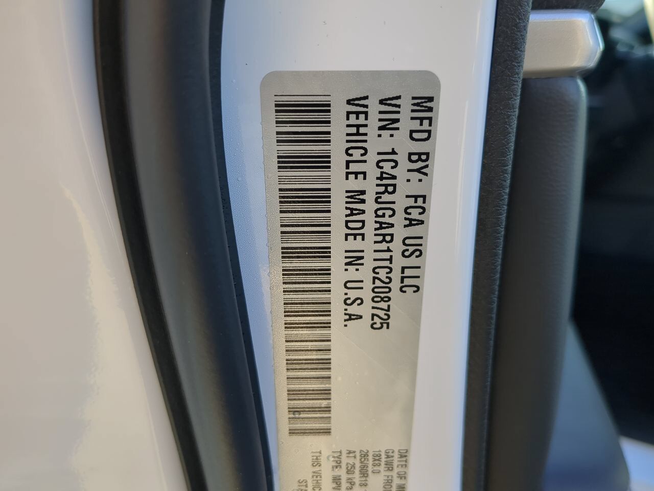 2026 Jeep Grand Cherokee Laredo Altitude Appleton WI
