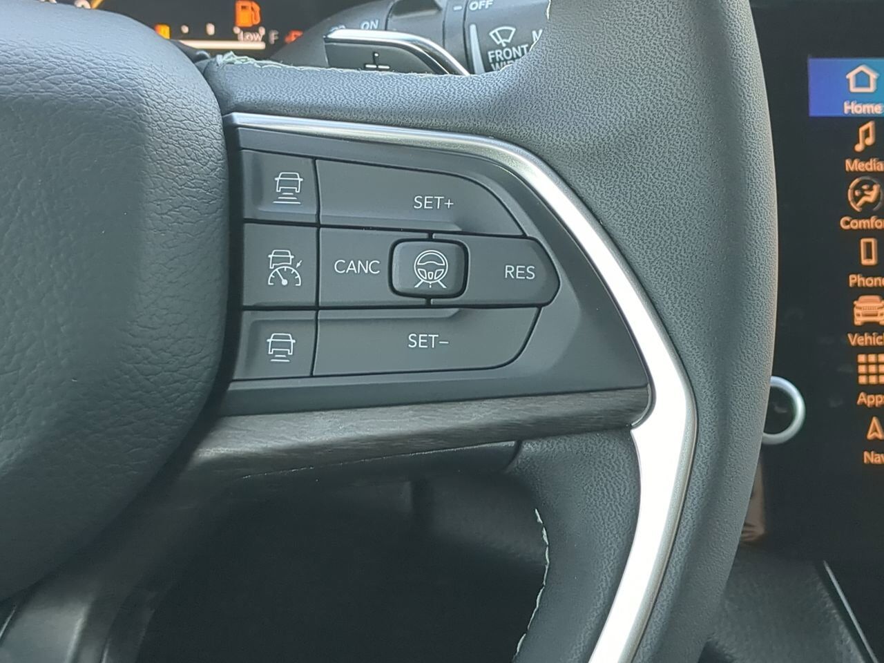 2026 Jeep Grand Cherokee Laredo Altitude Appleton WI