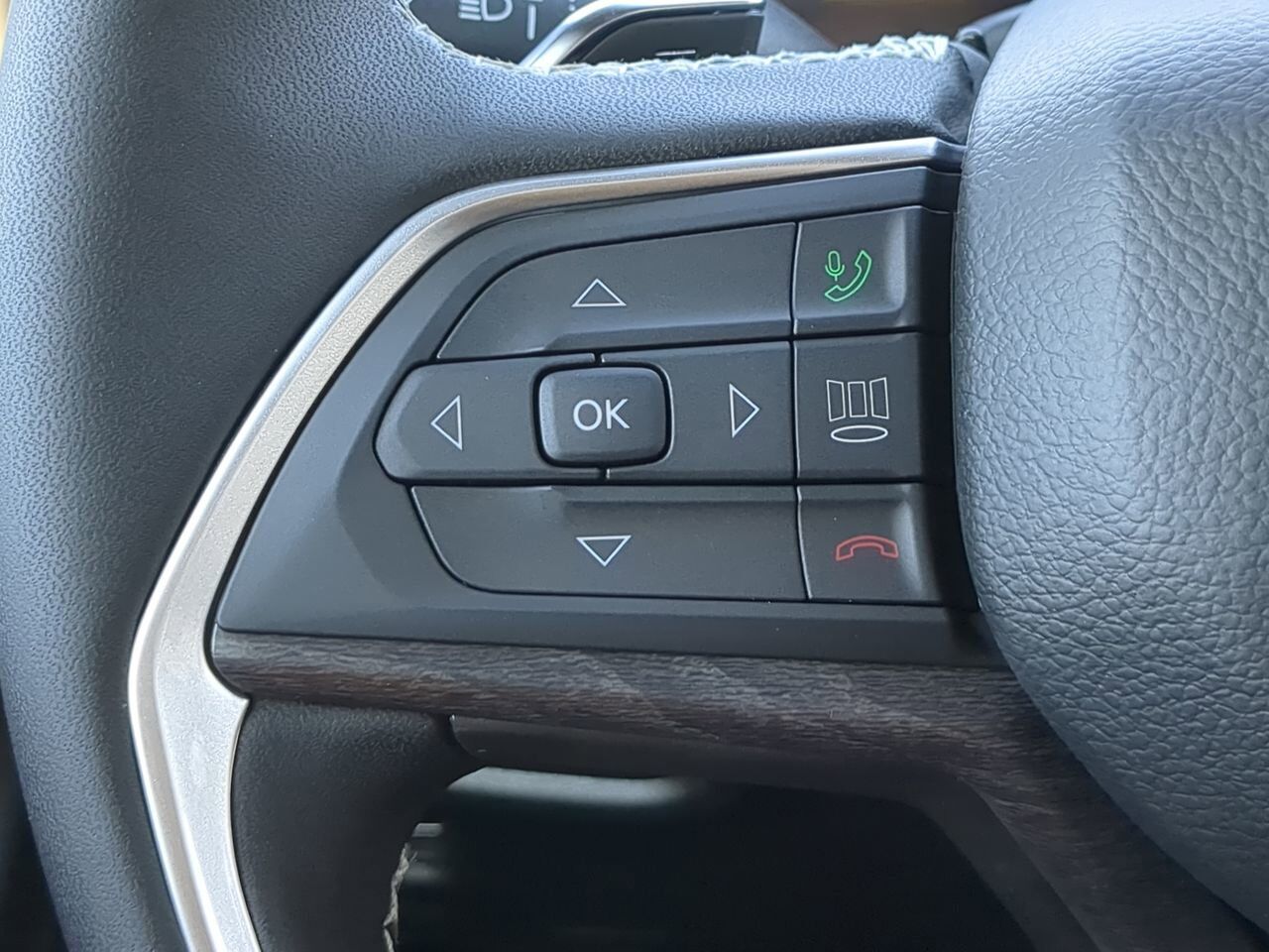 2026 Jeep Grand Cherokee Laredo Altitude Appleton WI